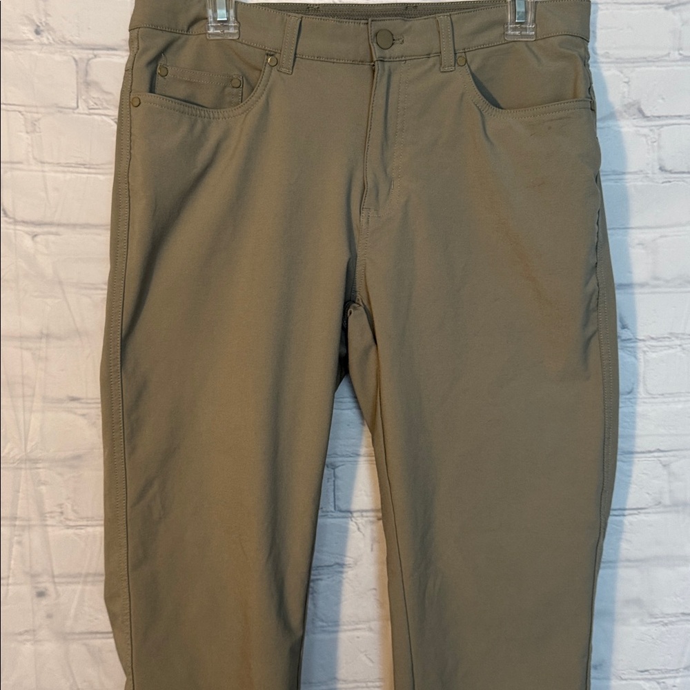 Greg Norman Men's Performance ML75 5-Pocket Golf Pants SIZE 32 X 32 Green Greg - Picture 3 of 11